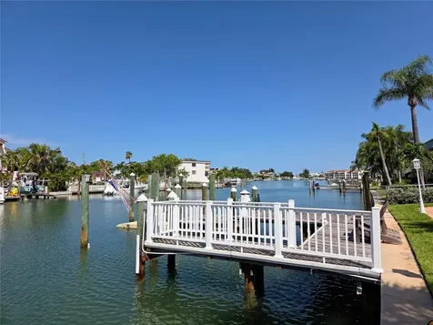 11820 Capri Circle S Treasure Island FL 33706