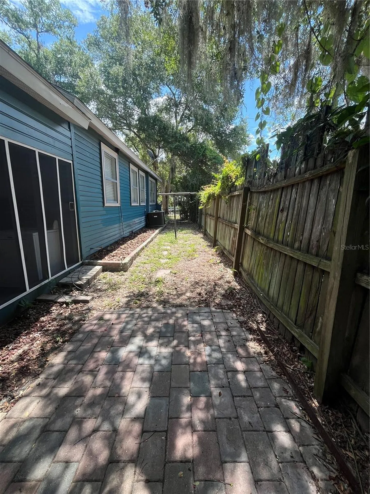 949 N Grandview Street Mount Dora FL 32757