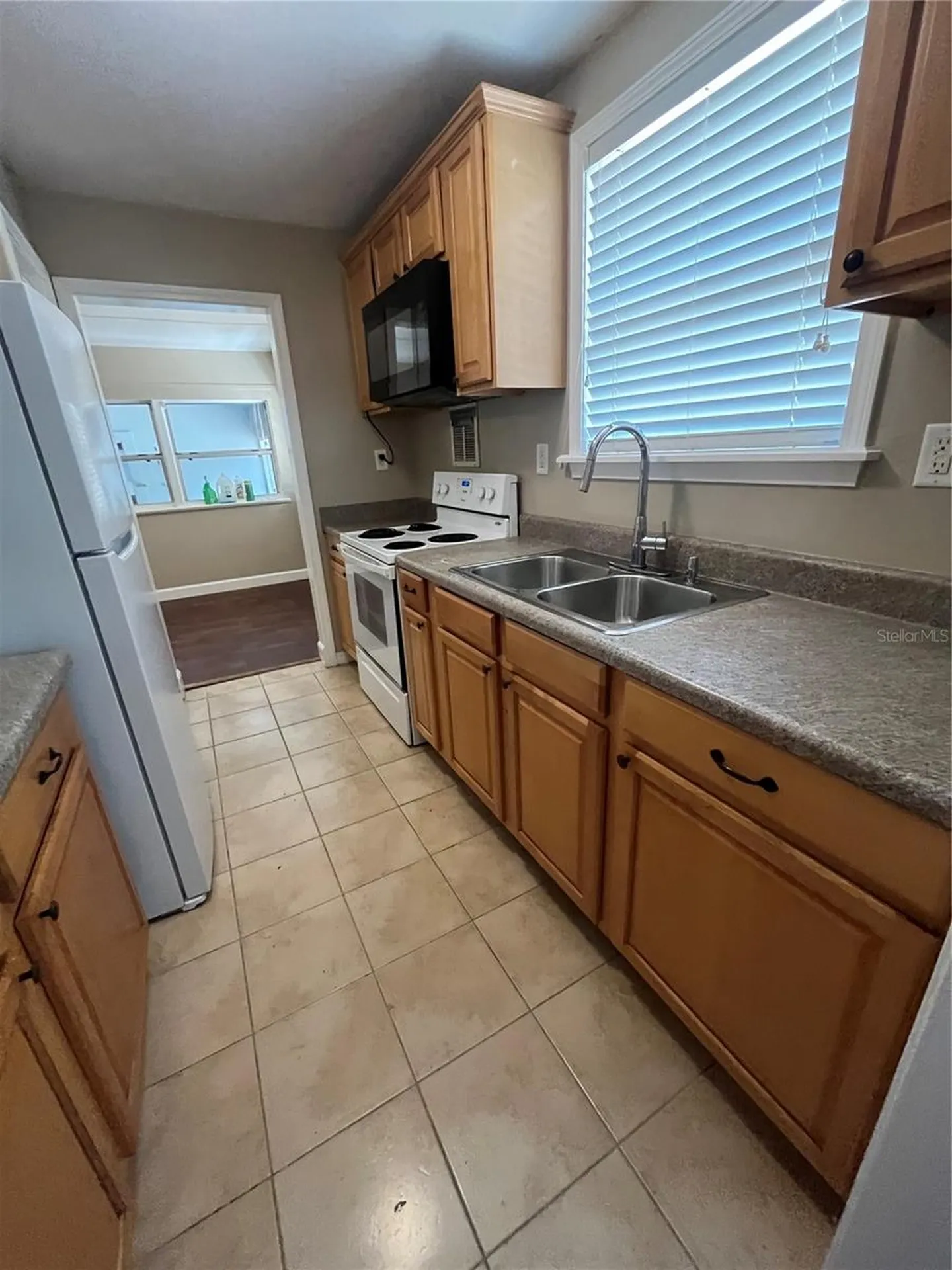 949 N Grandview Street Mount Dora FL 32757