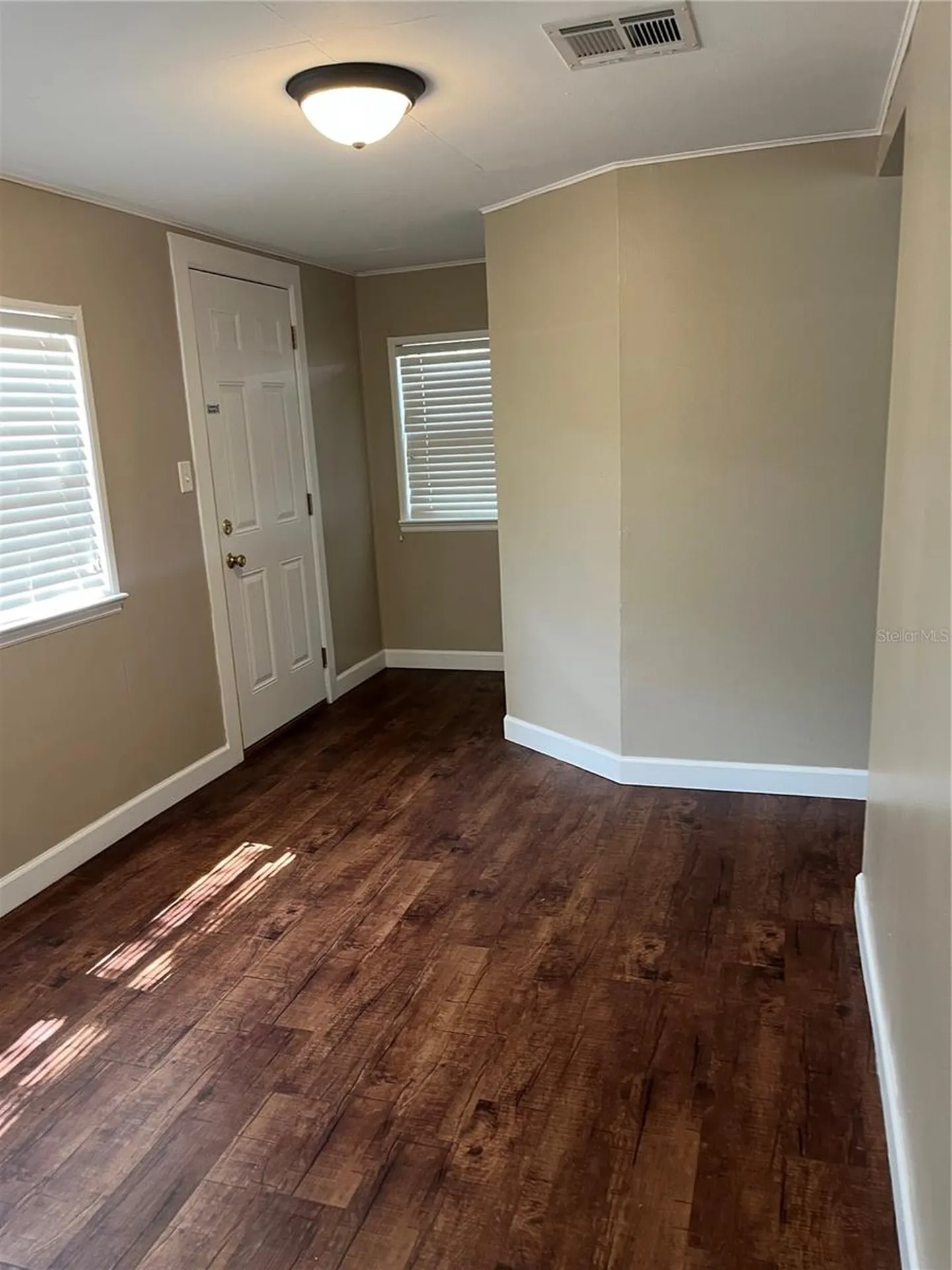949 N Grandview Street Mount Dora FL 32757