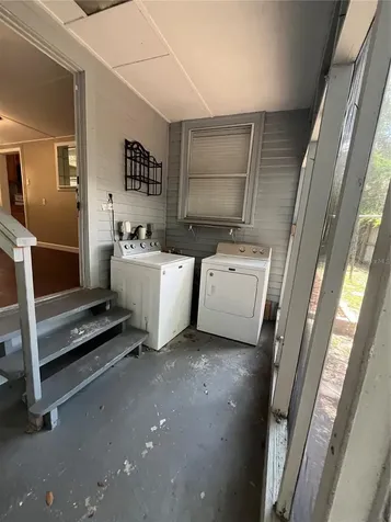 949 N Grandview Street Mount Dora FL 32757