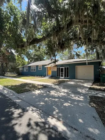 949 N Grandview Street Mount Dora FL 32757