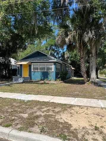 949 N Grandview Street Mount Dora FL 32757