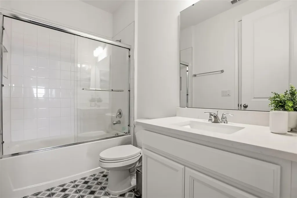 16000 Volterra Point Bella Collina FL 34756