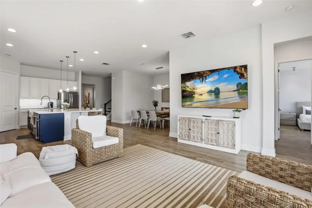16000 Volterra Point Bella Collina FL 34756
