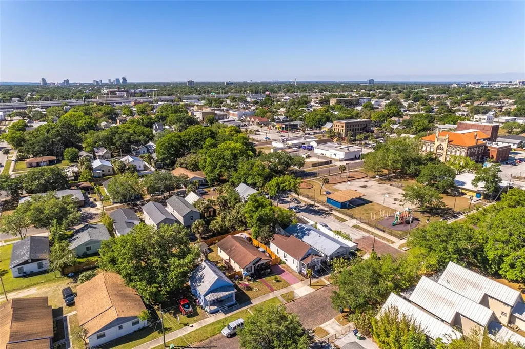 2118 W Palmetto Street Tampa FL 33607