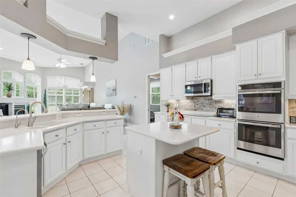 438 Tall Oak Trail Tarpon Springs FL 34688