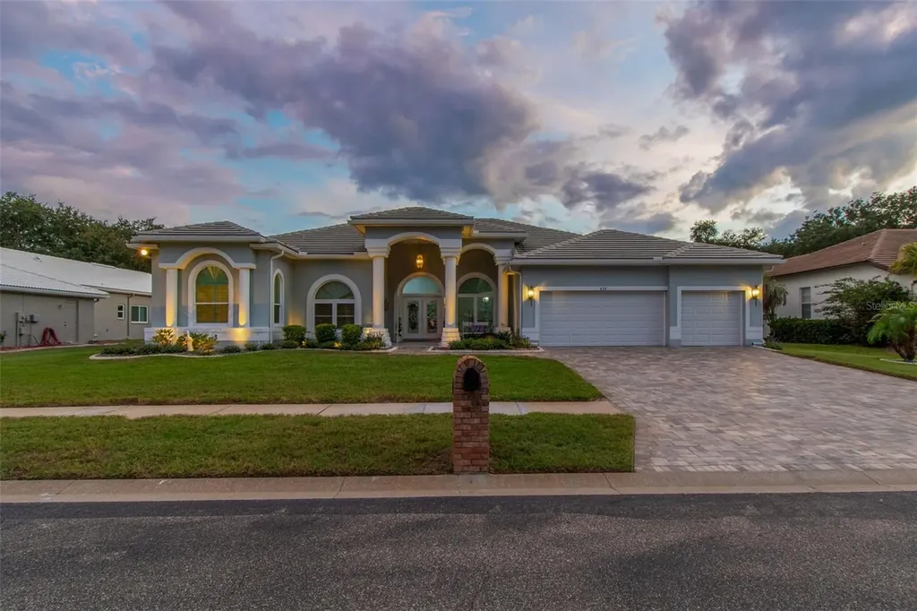 438 Tall Oak Trail Tarpon Springs FL 34688