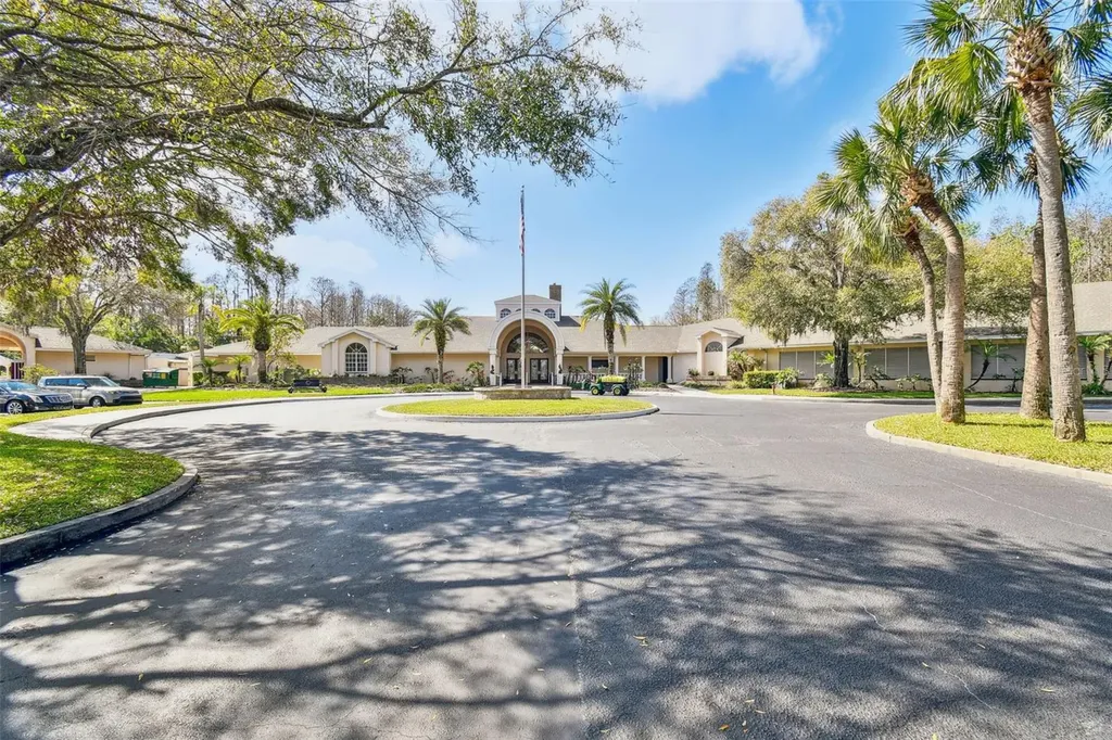 438 Tall Oak Trail Tarpon Springs FL 34688