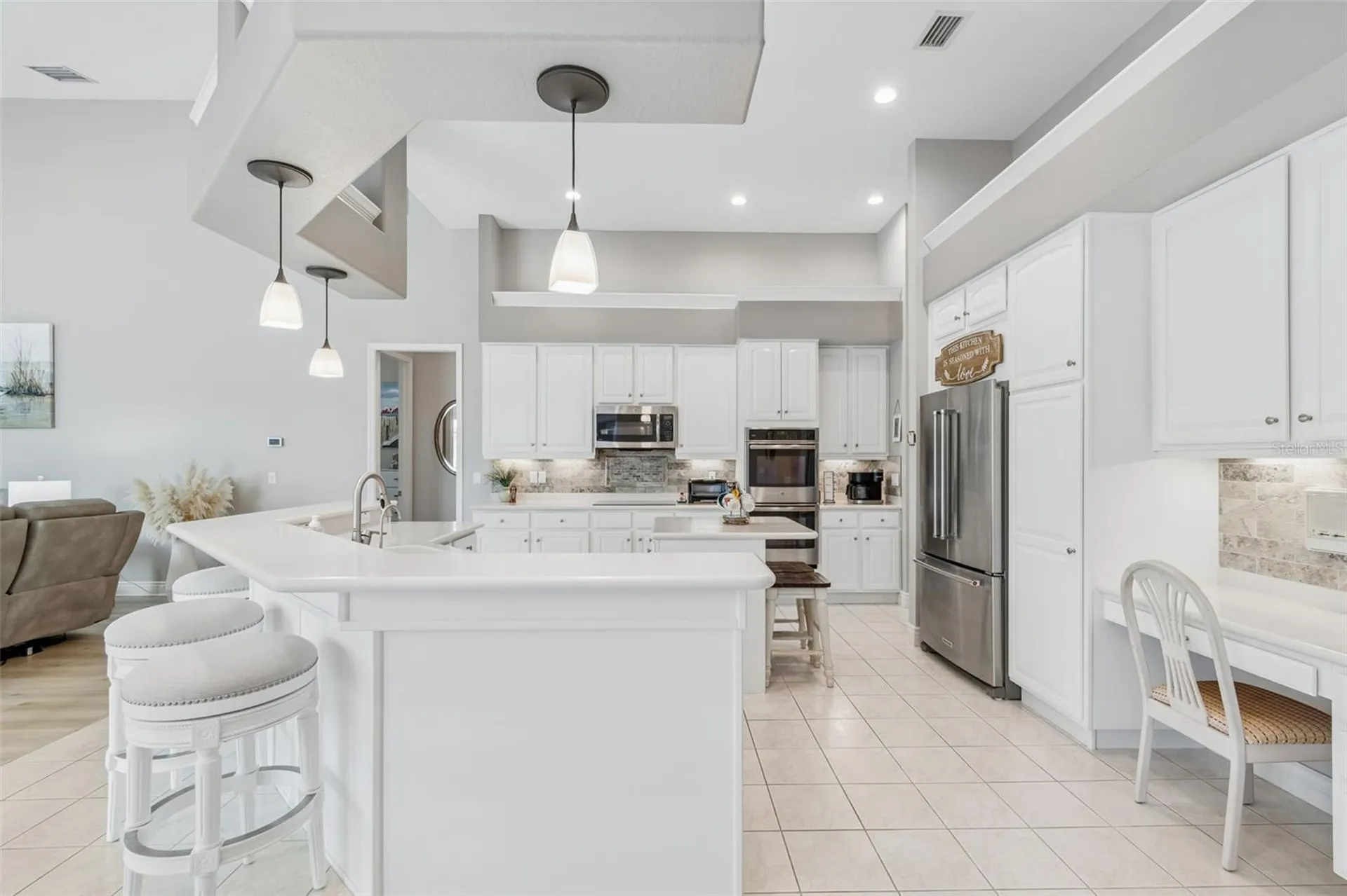 438 Tall Oak Trail Tarpon Springs FL 34688