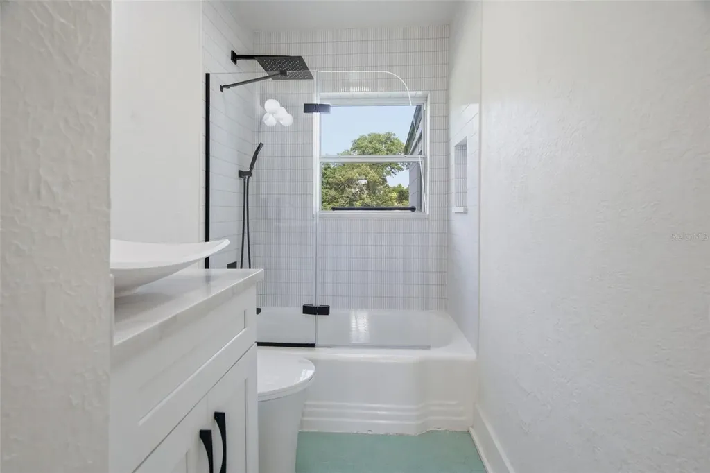 832 Thalia Drive Orlando FL 32807