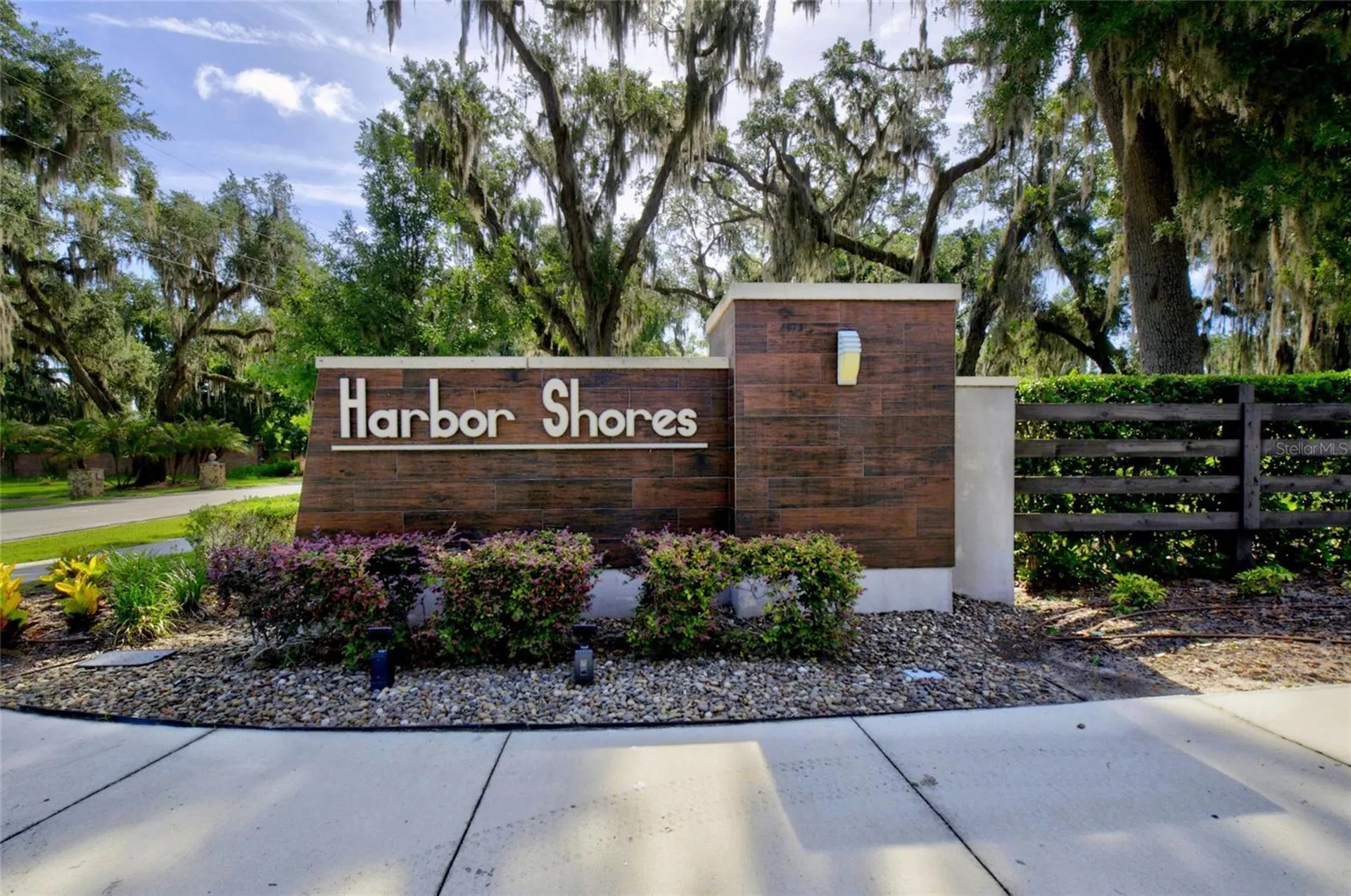 2349 Jernigan Loop Kissimmee FL 34746