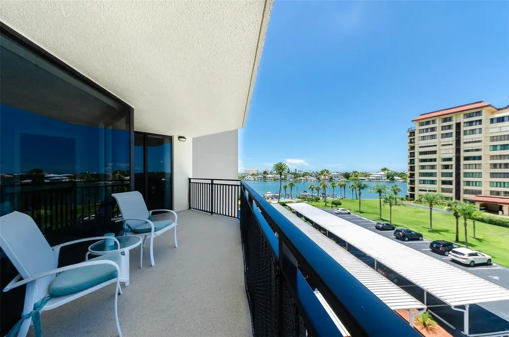 690 Island Way Clearwater Beach FL 33767
