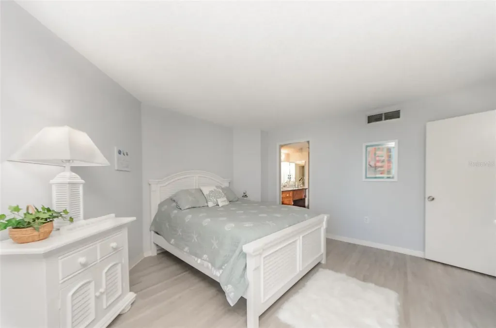 690 Island Way Clearwater Beach FL 33767