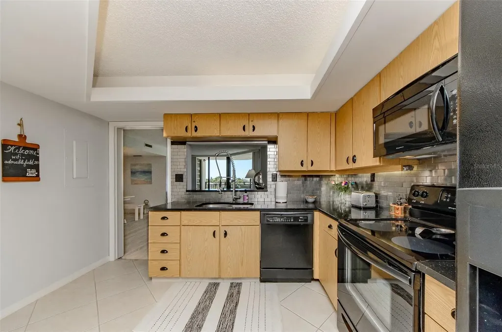 690 Island Way Clearwater Beach FL 33767