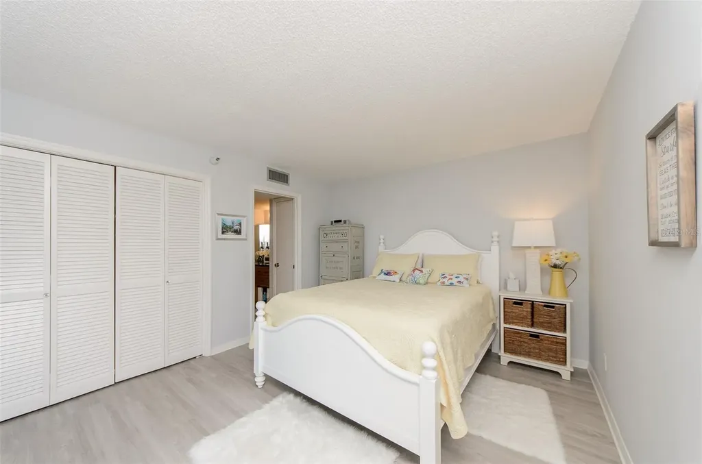 690 Island Way Clearwater Beach FL 33767