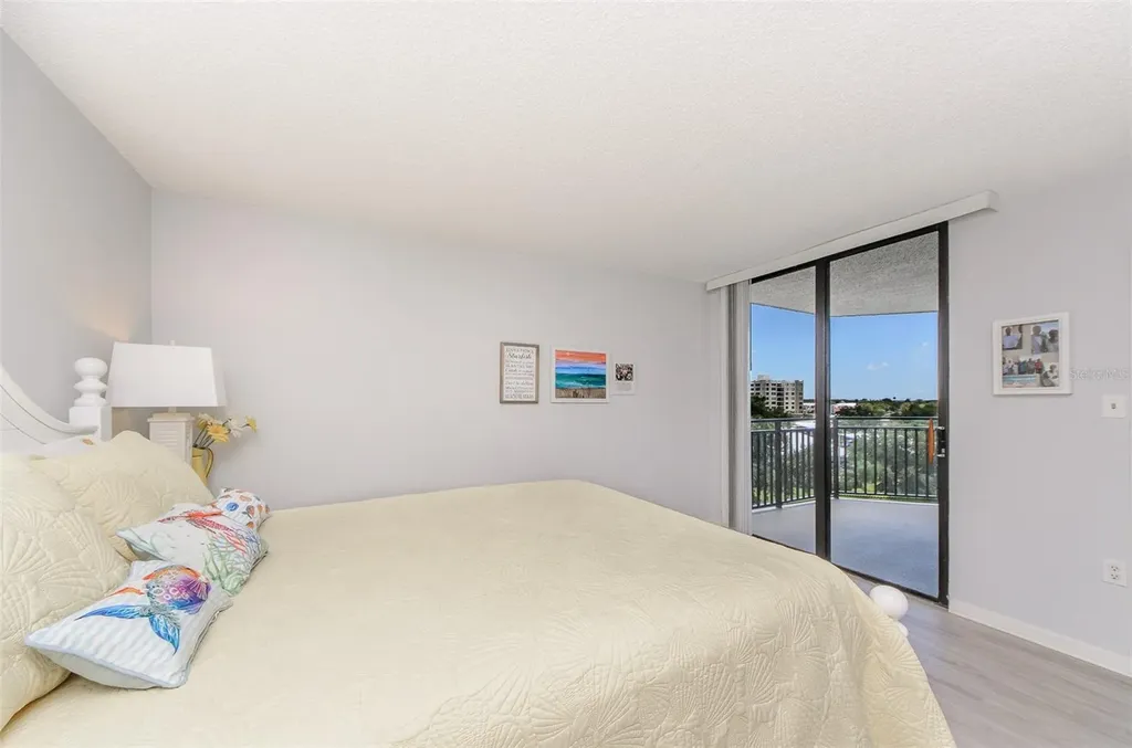 690 Island Way Clearwater Beach FL 33767