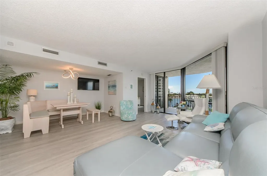 690 Island Way Clearwater Beach FL 33767