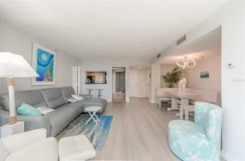 690 Island Way Clearwater Beach FL 33767