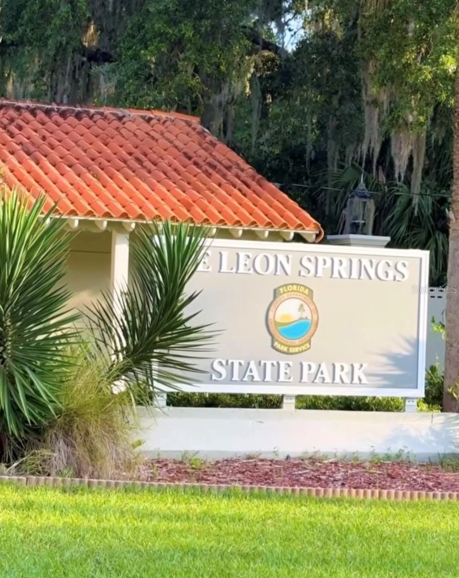 5230 Park Avenue De Leon Springs FL 32130