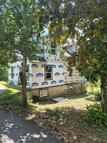 5230 Park Avenue De Leon Springs FL 32130