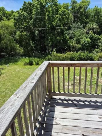 5230 Park Avenue De Leon Springs FL 32130