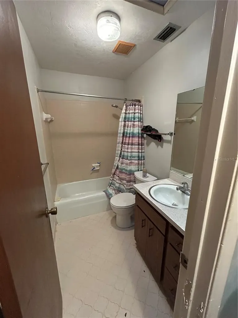 5922 NW 26th Terrace Gainesville FL 32653
