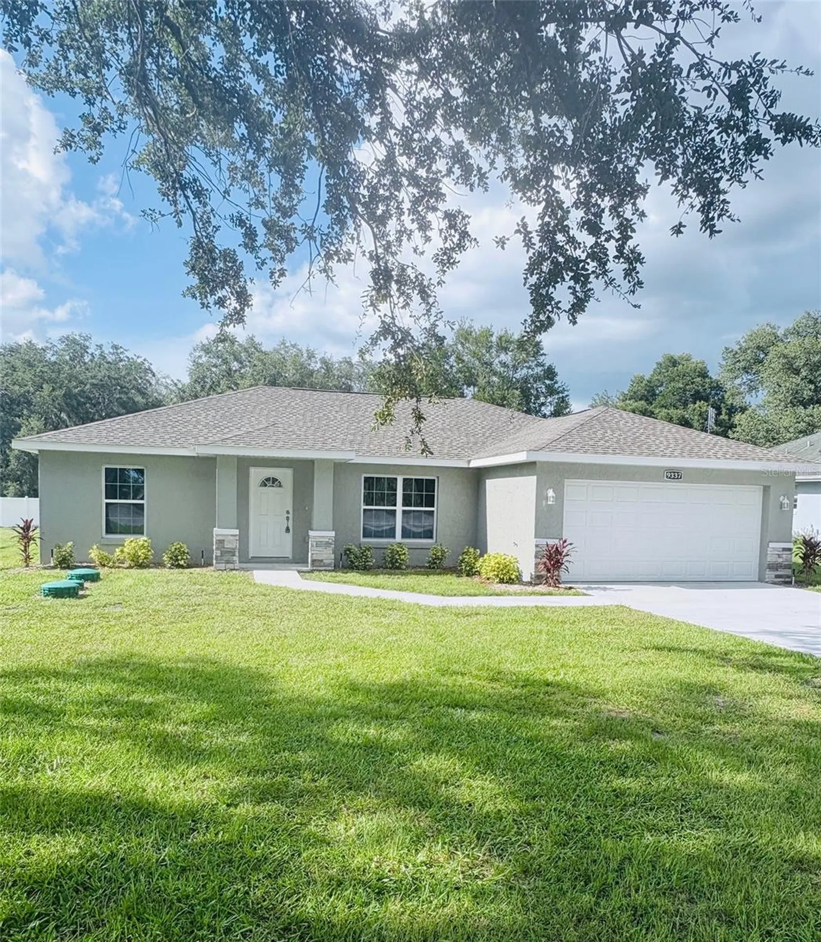 9337 SE Highway 42 Summerfield FL 34491