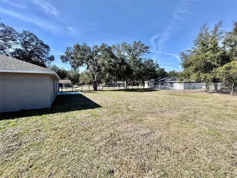 9337 SE Highway 42 Summerfield FL 34491