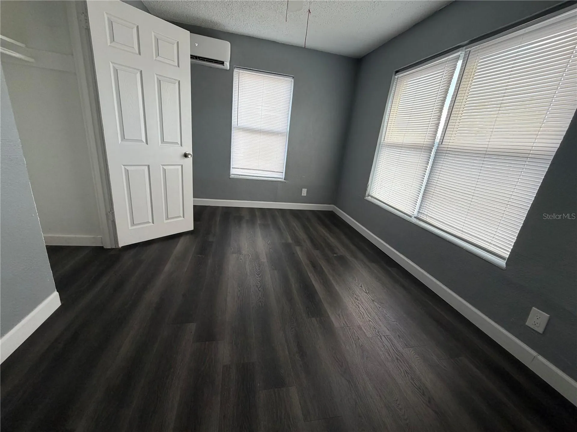 4619 13th Avenue S St Petersburg FL 33711