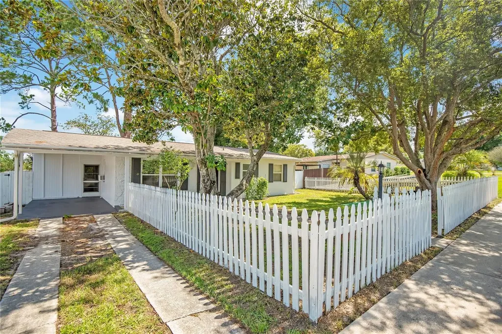 682 Merrimac Street Deltona FL 32725