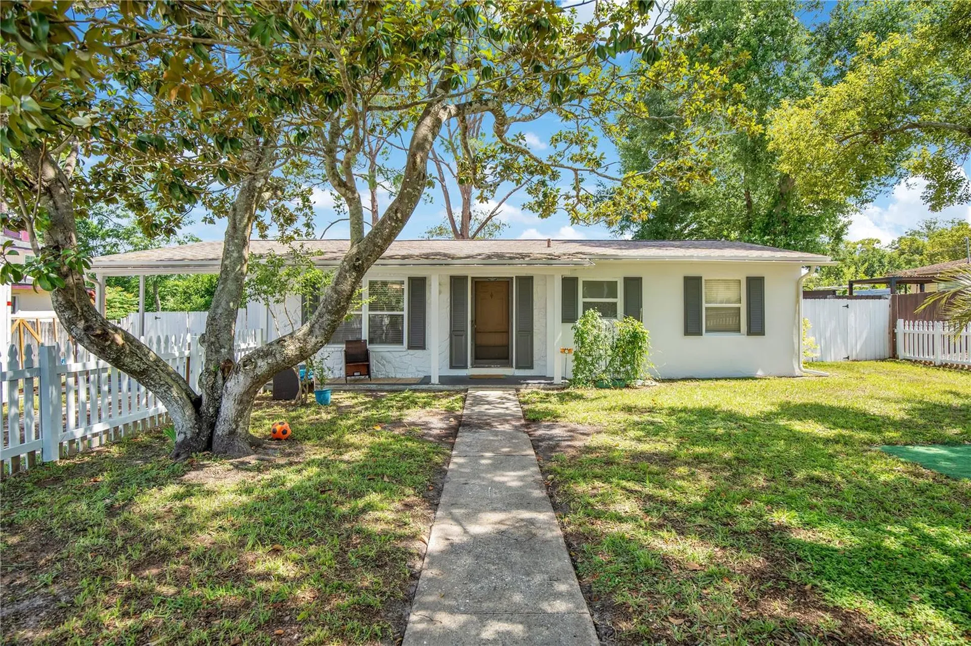 682 Merrimac Street Deltona FL 32725