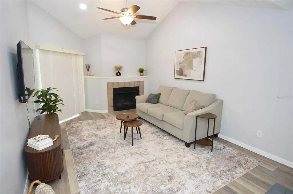 8754 Mallard Reserve Drive Tampa FL 33614