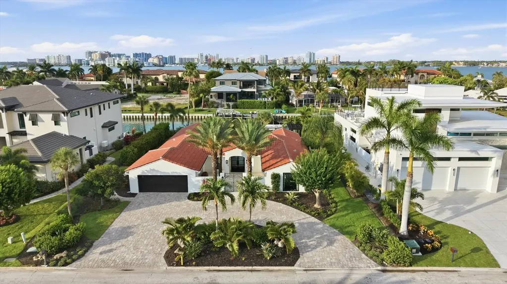 465 E Royal Flamingo Drive Sarasota FL 34236