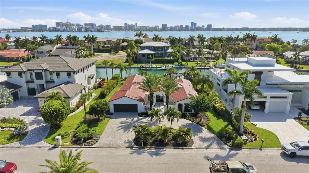 465 E Royal Flamingo Drive Sarasota FL 34236