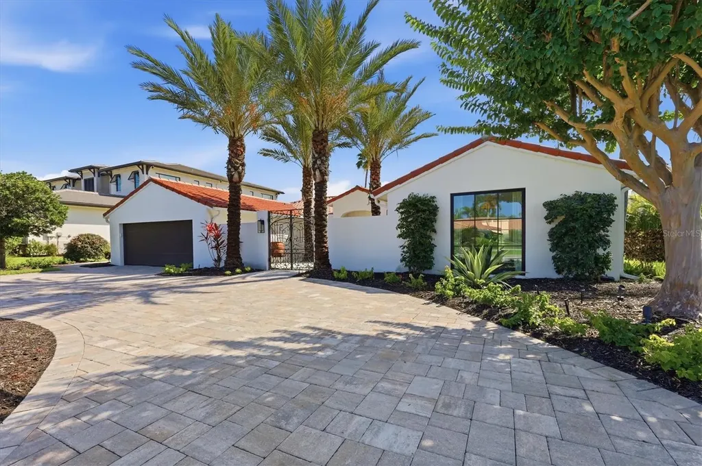 465 E Royal Flamingo Drive Sarasota FL 34236