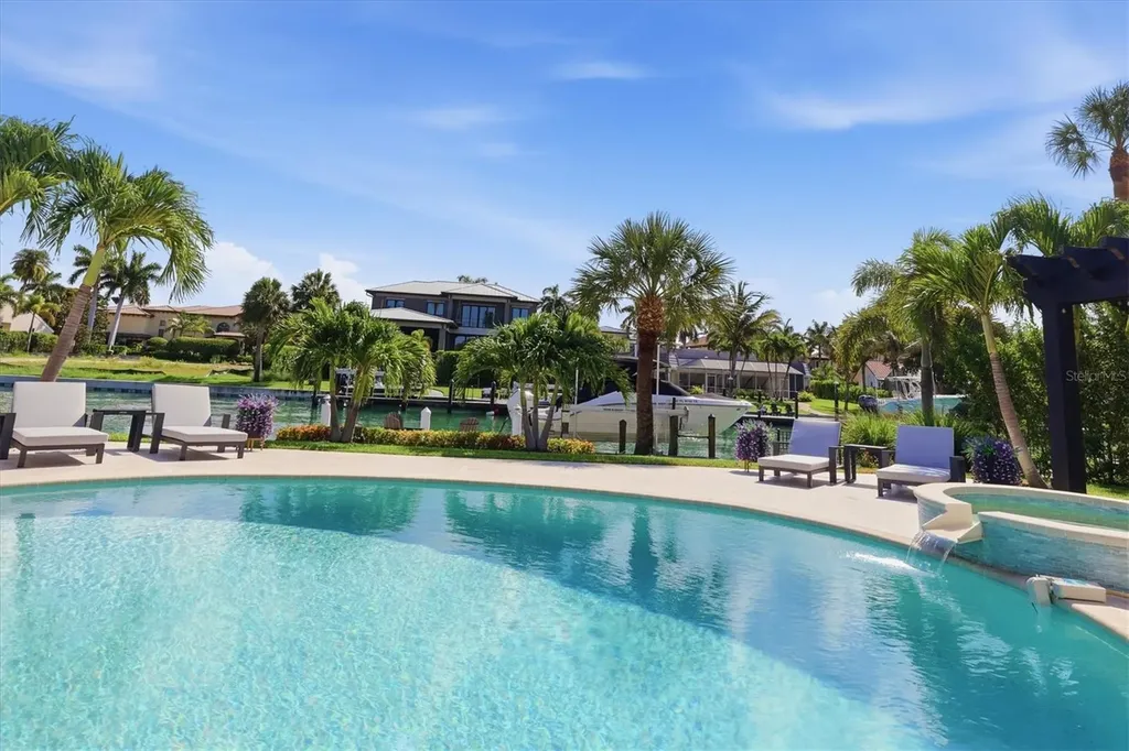 465 E Royal Flamingo Drive Sarasota FL 34236
