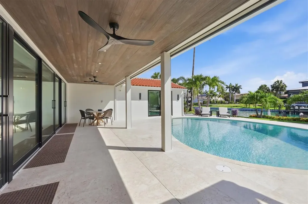 465 E Royal Flamingo Drive Sarasota FL 34236
