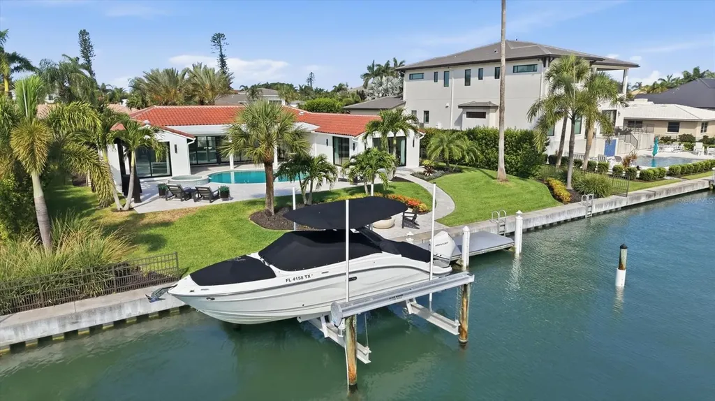 465 E Royal Flamingo Drive Sarasota FL 34236
