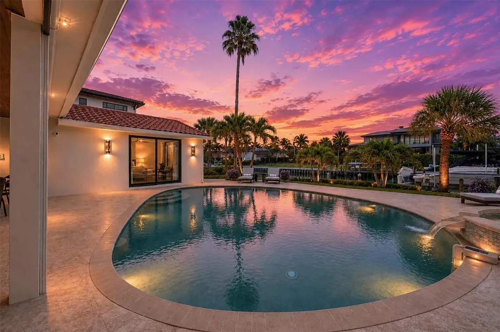 465 E Royal Flamingo Drive Sarasota FL 34236