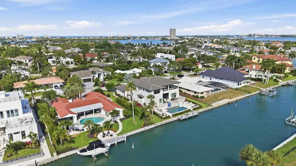 465 E Royal Flamingo Drive Sarasota FL 34236