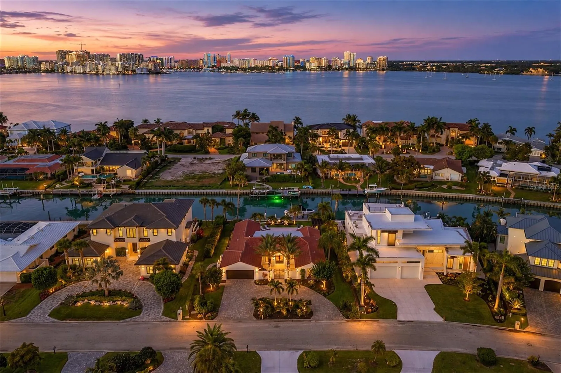 465 E Royal Flamingo Drive Sarasota FL 34236