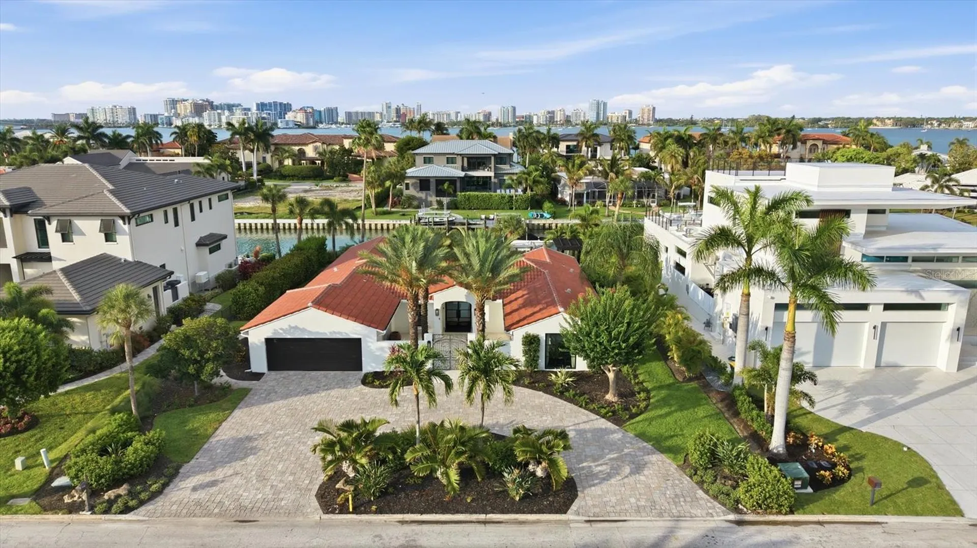 465 E Royal Flamingo Drive Sarasota FL 34236