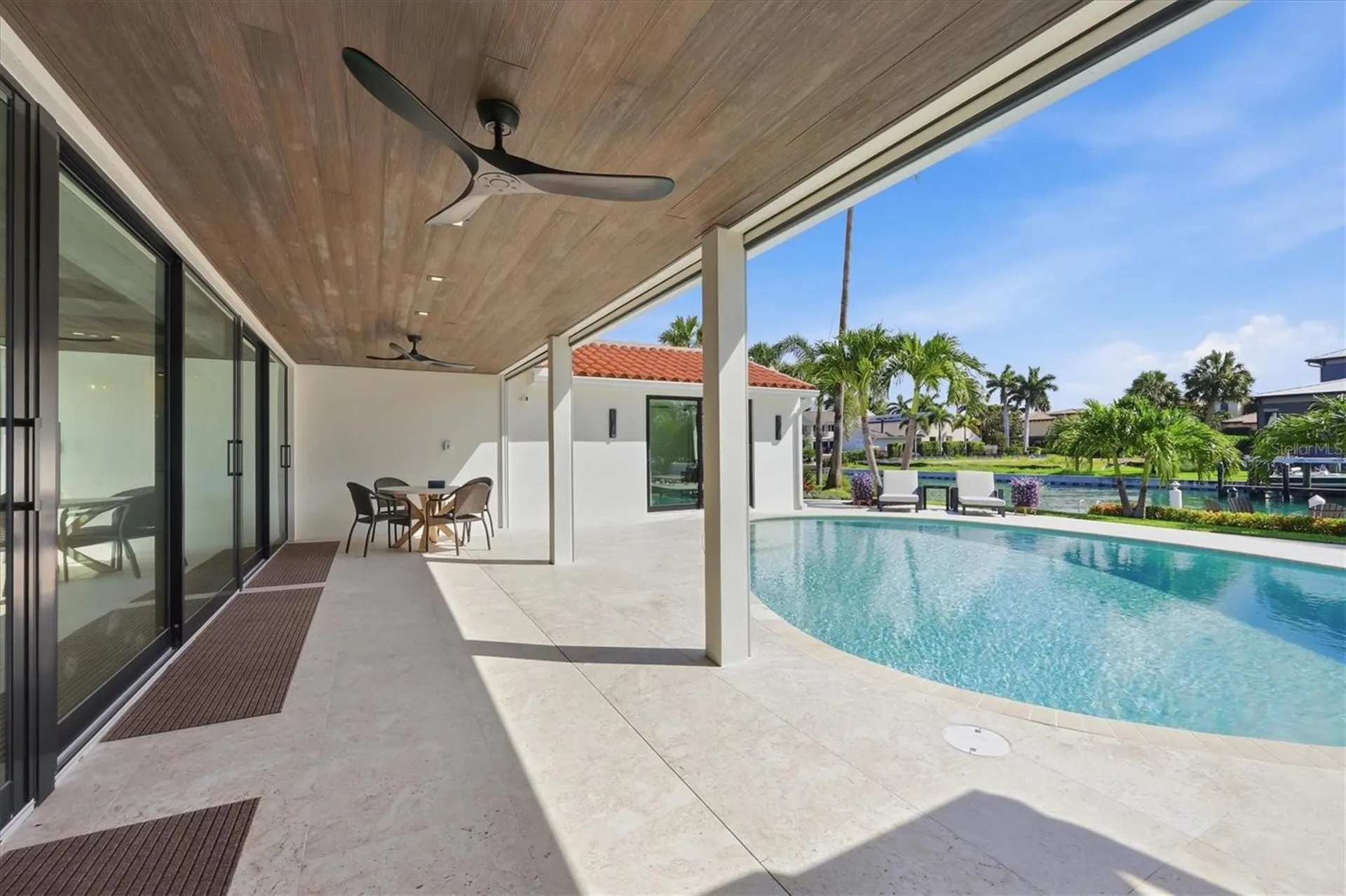 465 E Royal Flamingo Drive Sarasota FL 34236