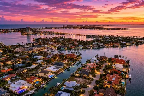 465 E Royal Flamingo Drive Sarasota FL 34236