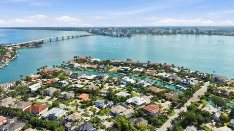 465 E Royal Flamingo Drive Sarasota FL 34236