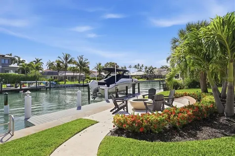 465 E Royal Flamingo Drive Sarasota FL 34236