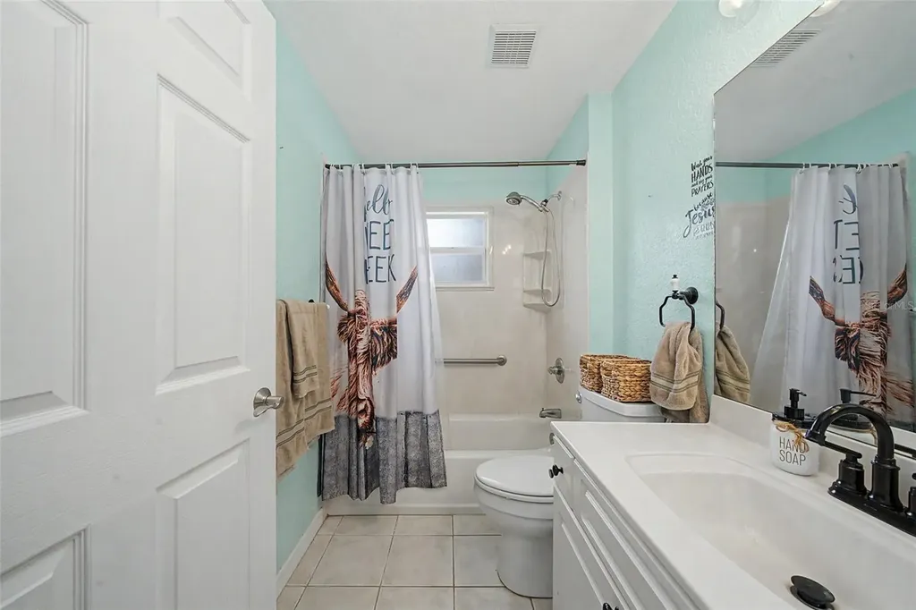 2630 Gresham Street Sebring FL 33875
