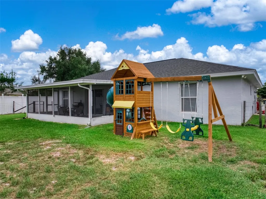 2630 Gresham Street Sebring FL 33875