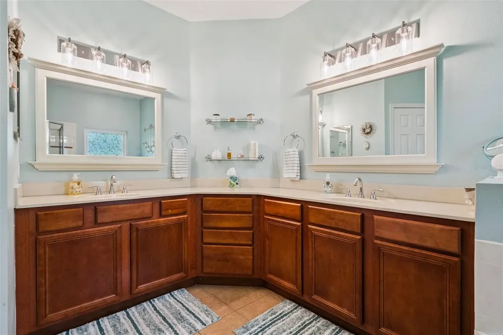 3524 Shorewood Drive Kissimmee FL 34746